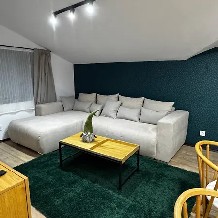 Apartament уютни планински с басейн в комплекс алпин лодж