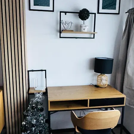уютни планински с басейн в комплекс алпин лодж Apartament Bansko