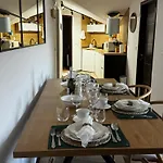 уютни планински с басейн в комплекс алпин лодж Apartment