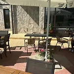 Апартамент уютно планинско студио с басейн в комплекс алпин лодж *