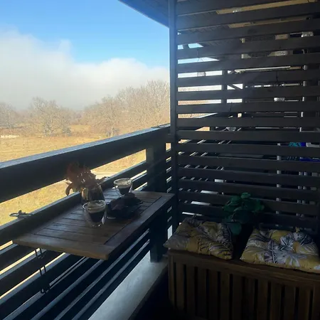 Appartement уютни планински с басейн в комплекс алпин лодж Bansko