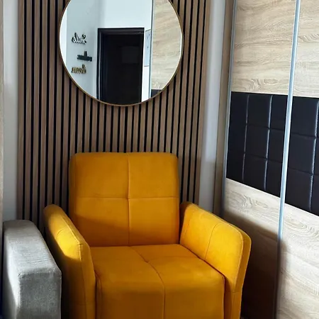 уютни планински с басейн в комплекс алпин лодж Appartement