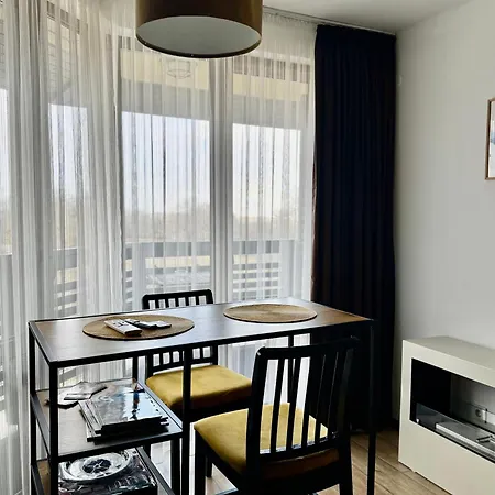 уютни планински с басейн в комплекс алпин лодж Appartement Bansko