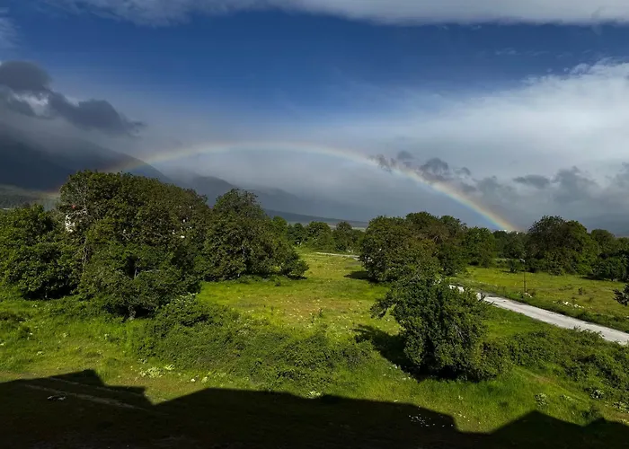 уютни планински с басейн в комплекс алпин лодж 公寓 班斯科