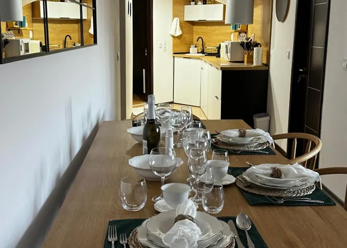 уютни планински с басейн в комплекс алпин лодж Apartment