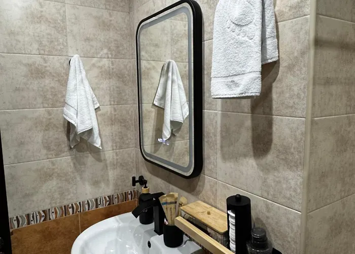 уютни планински с басейн в комплекс алпин лодж Apartment